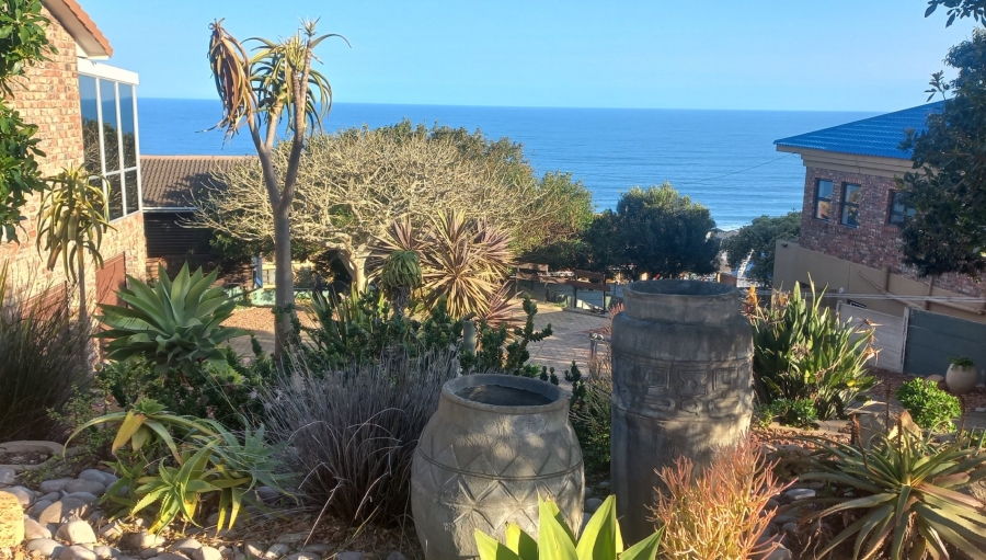 5 Bedroom Property for Sale in Dana Bay Western Cape